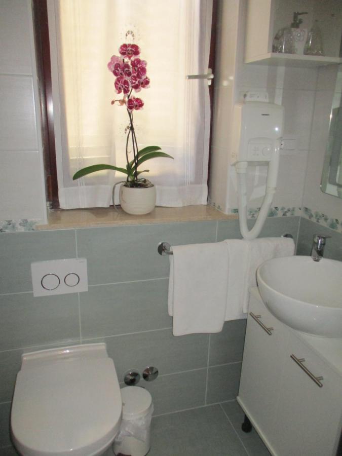 Sobe Bukaleta Loznati Bed & Breakfast Exterior foto